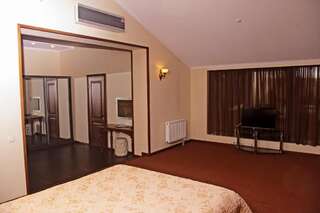 Отель SV Park-Hotel Харьков Номер-студио-1